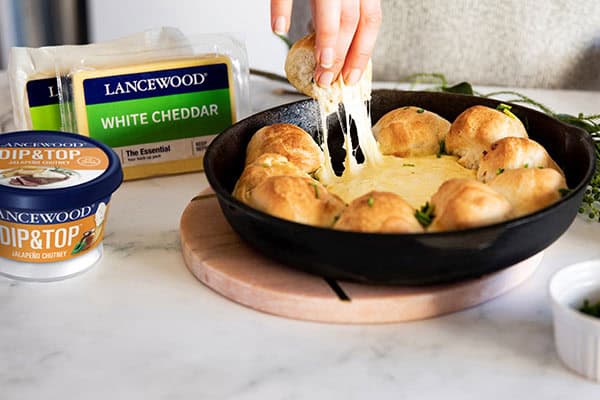 Cheesy Pull-Apart Bread