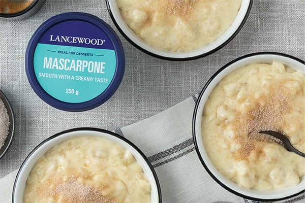 The Ultimate Heritage Day Food Guide: Creamy melkkos resep served in bowls with cinnamon sugar topping and Lancewood mascarpone