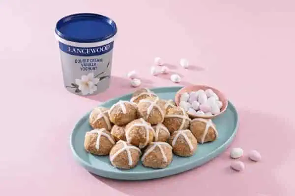 Easter Recipes & Easy Dessert Ideas for Easter 2026 Mini hot cross bun bites with LANCEWOOD® yoghurt – easy Easter dessert ideas
